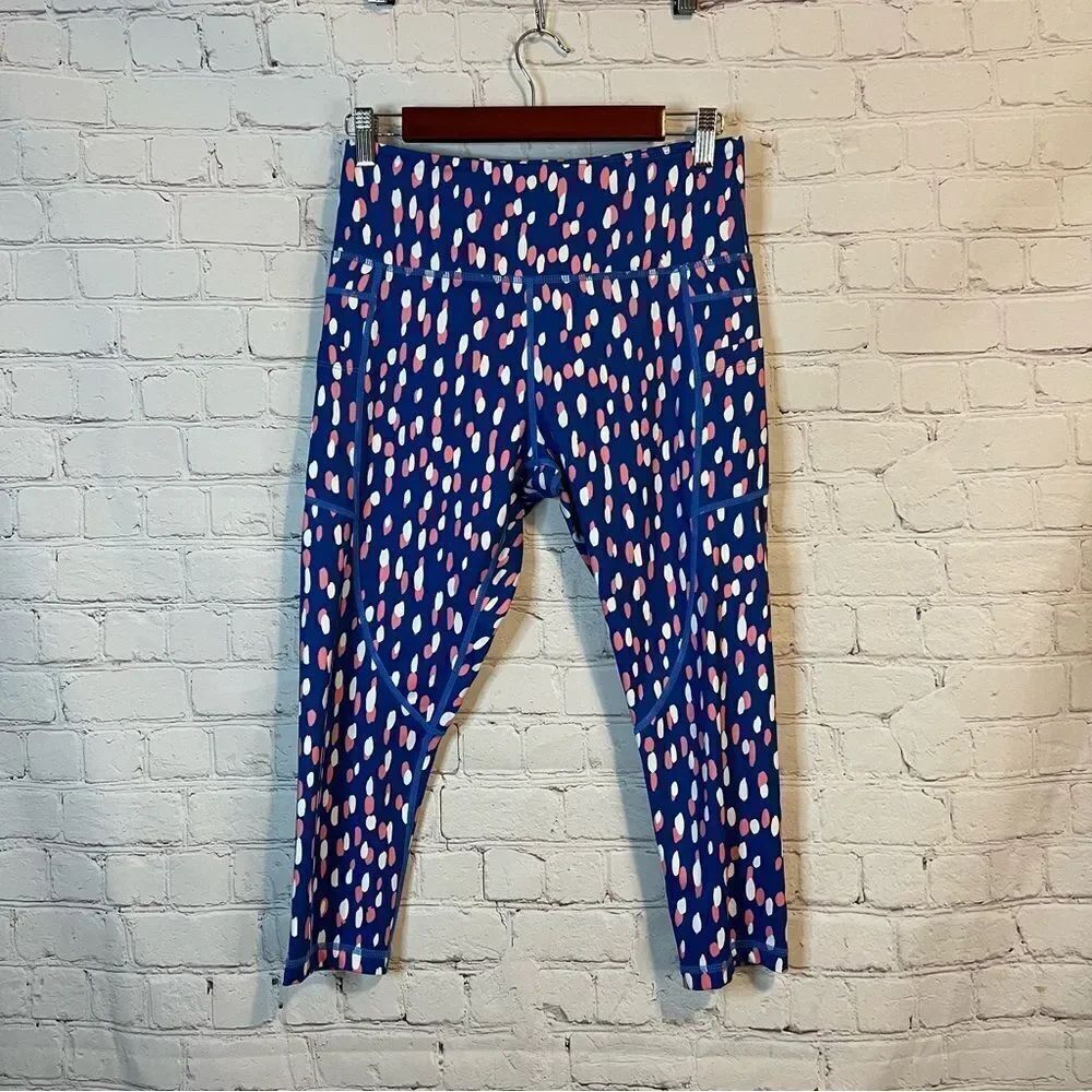Zyia Active Dropped of Spring Cropped Light N Tight size 8-10